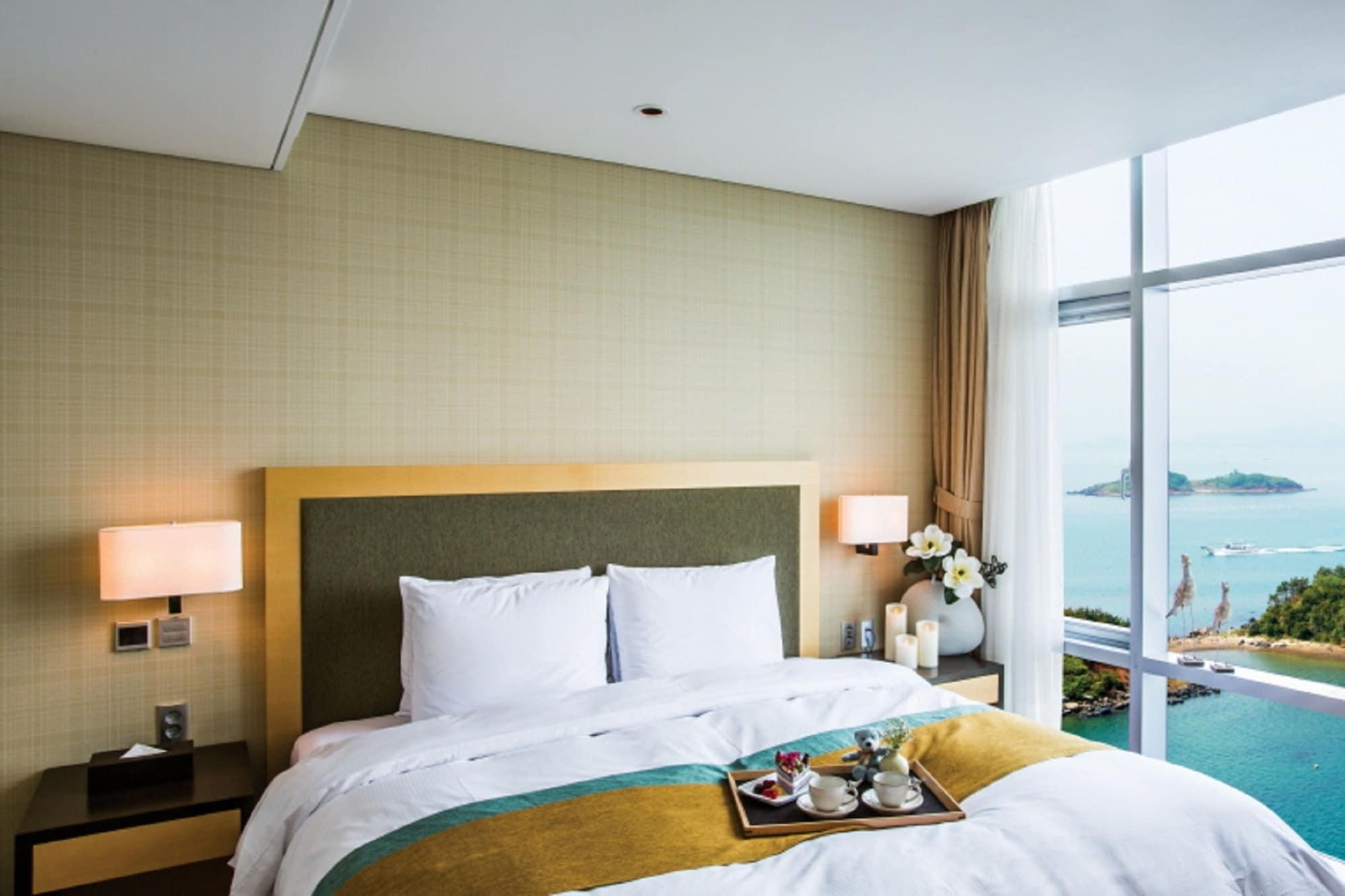 Hidden Bay Hotel ヨス市 エクステリア 写真