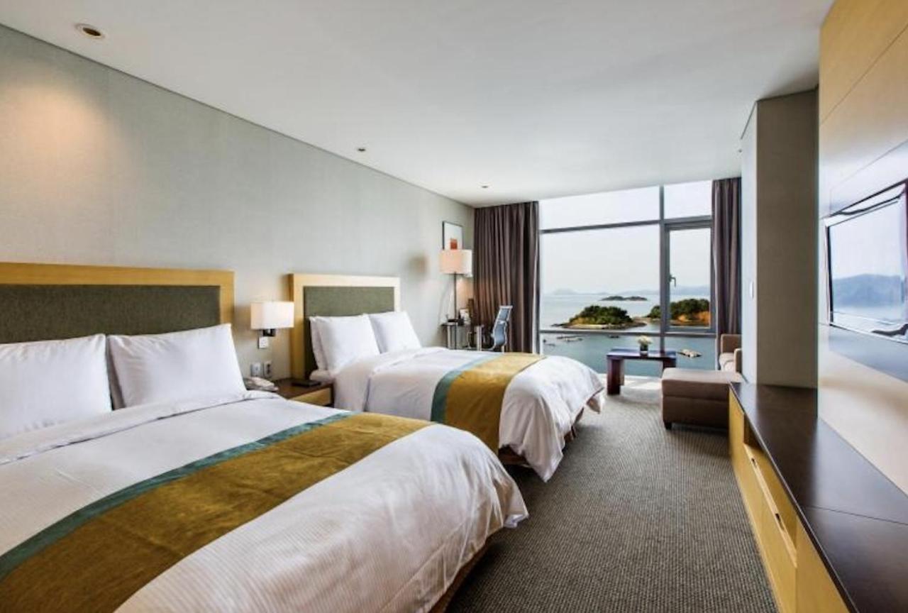 Hidden Bay Hotel ヨス市 エクステリア 写真