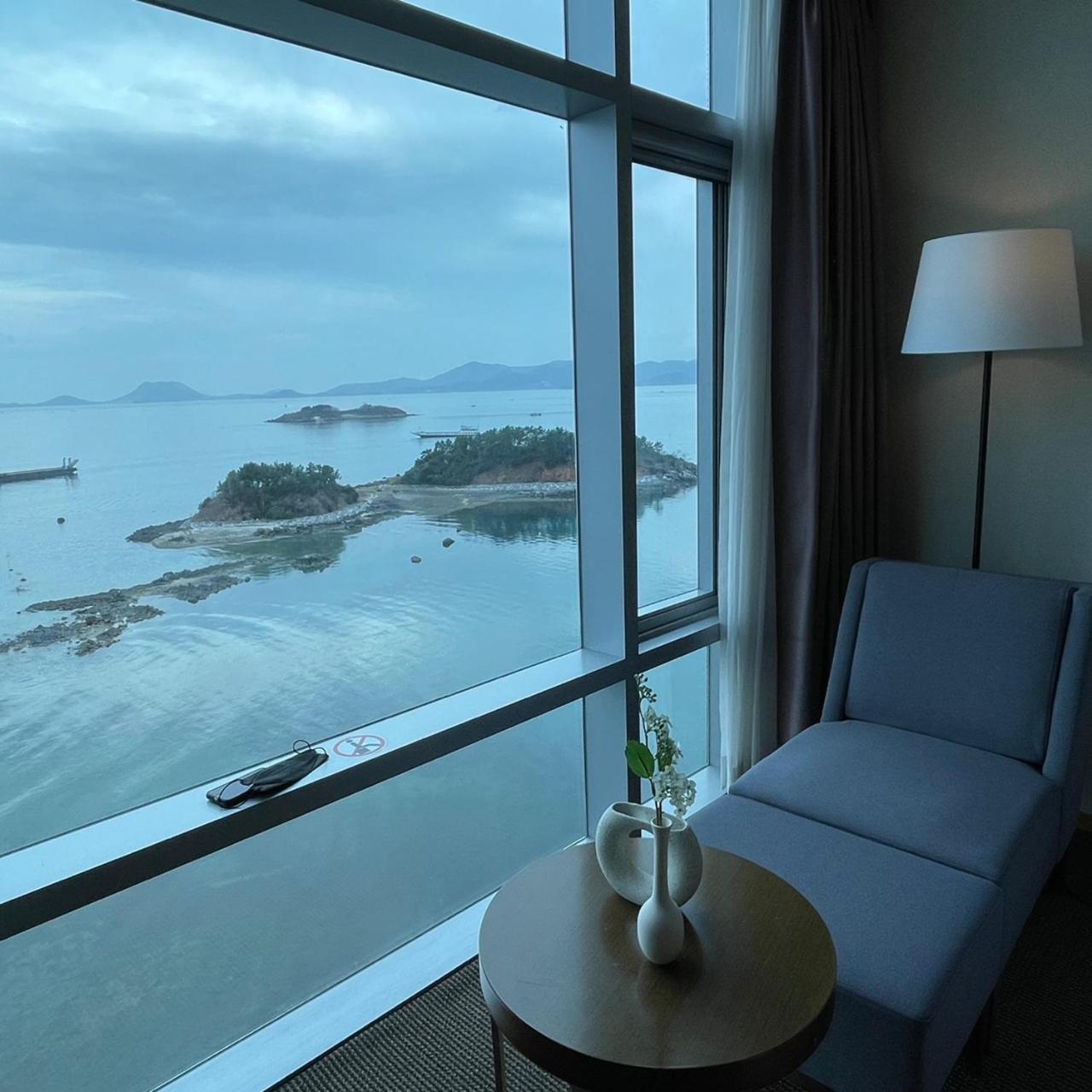 Hidden Bay Hotel ヨス市 エクステリア 写真