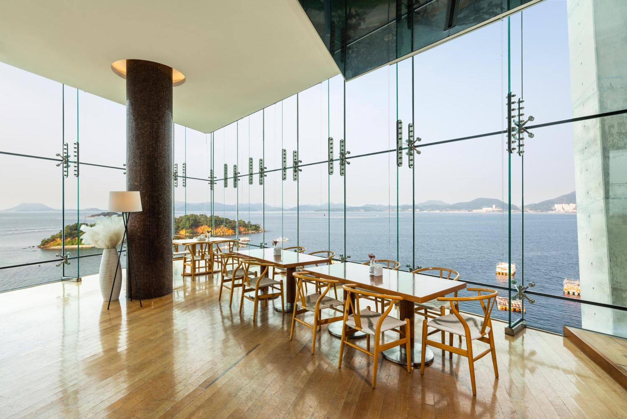 Hidden Bay Hotel ヨス市 エクステリア 写真