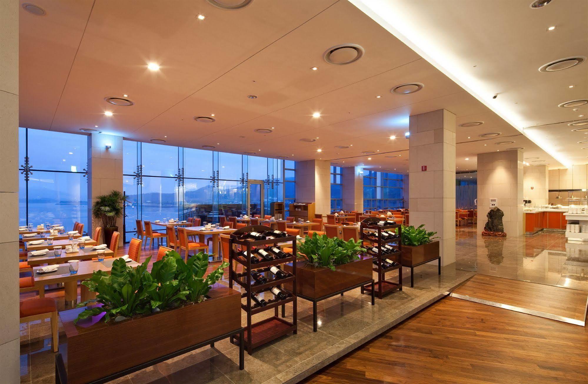 Hidden Bay Hotel ヨス市 エクステリア 写真