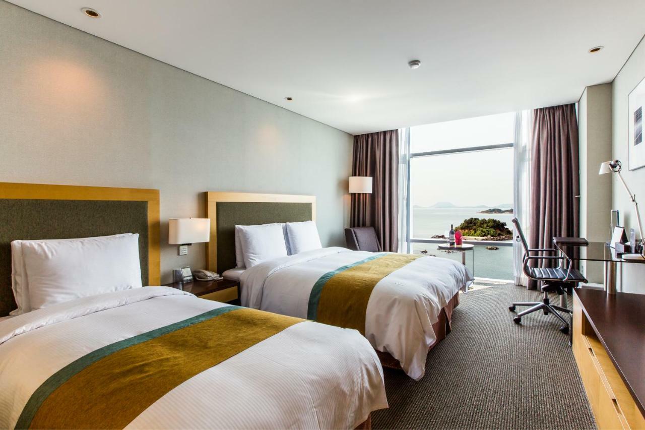 Hidden Bay Hotel ヨス市 エクステリア 写真